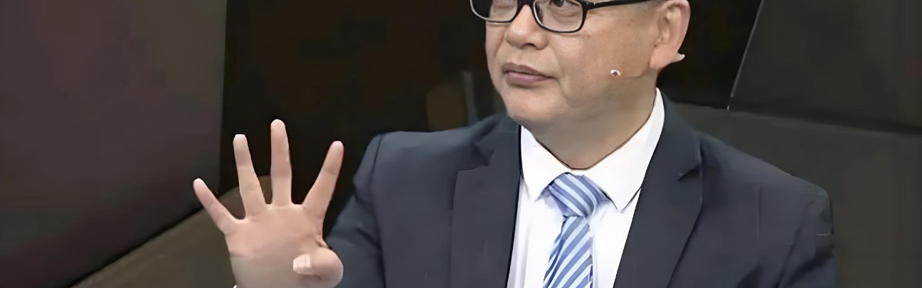 bob半岛体育app下载-2连胜！苏群中肯点评，指出了男篮赢球的3大原因